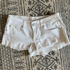 American eagle white shorts